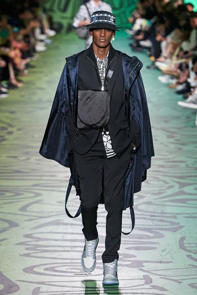Look 45
